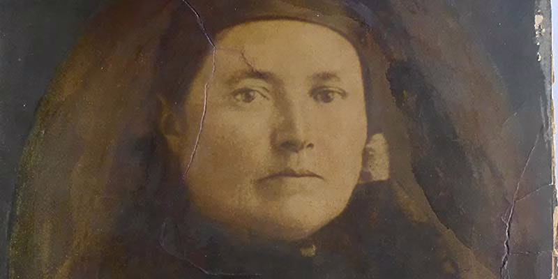 fotórestaurálás idős hölgy utána